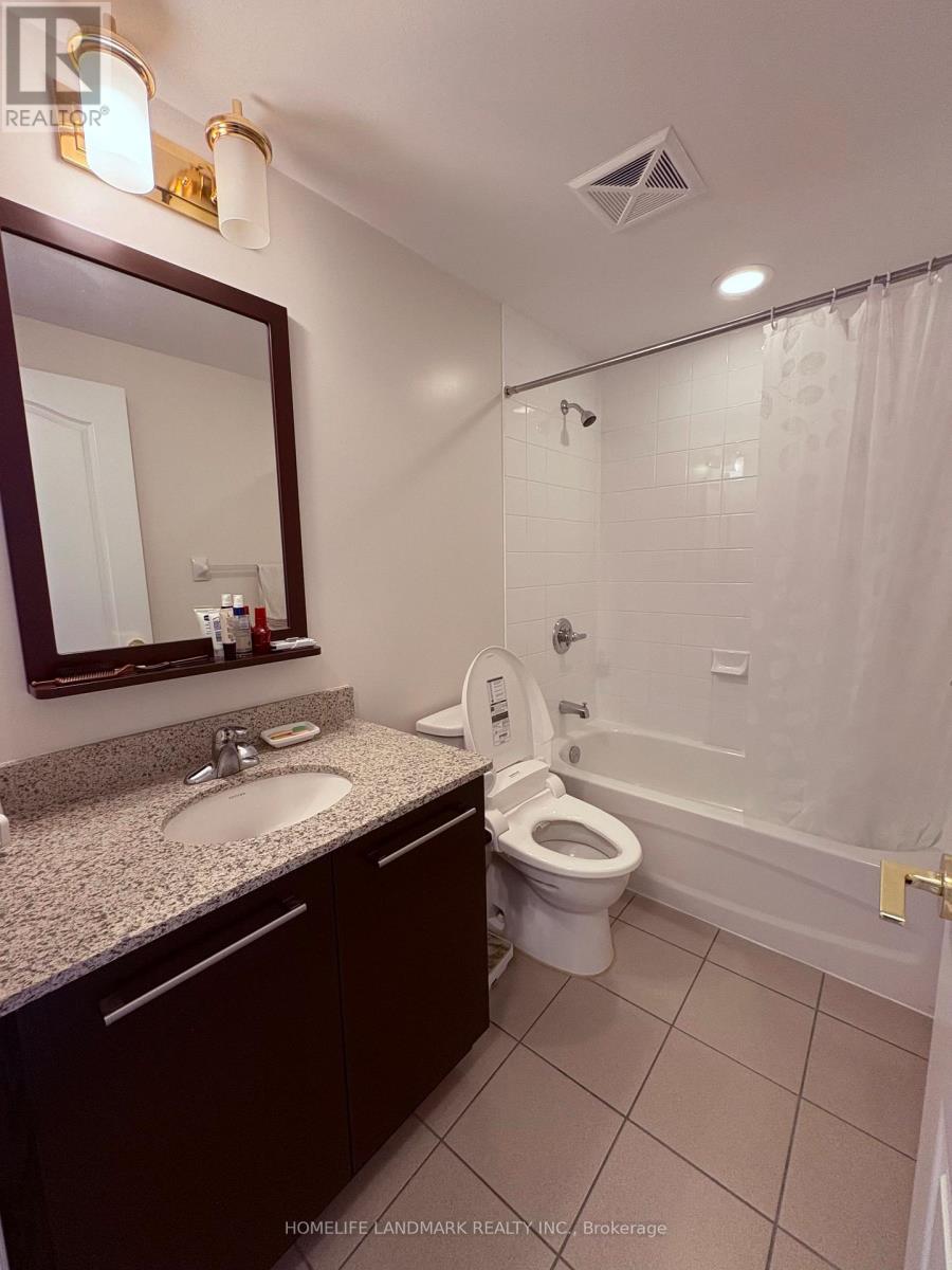 Photo 17 of 386 11211 Yonge Street, Richmond Hill ON