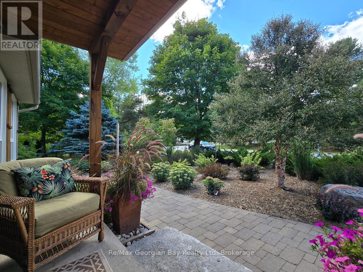 Photo 4 of 30 Sumac Crescent, Oromedonte ON
