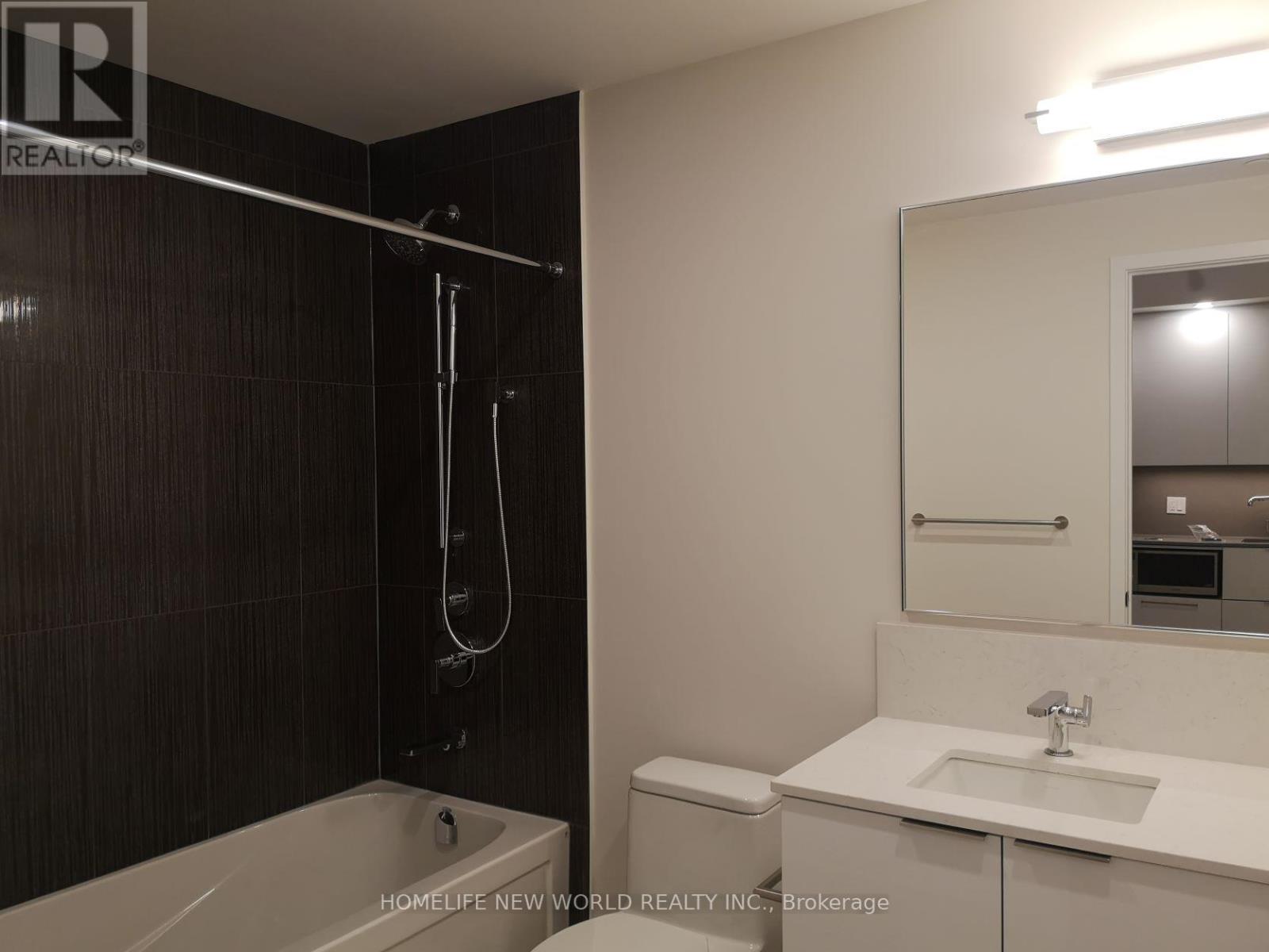 Photo 7 of 2903 28 Freeland Street, Toronto ON