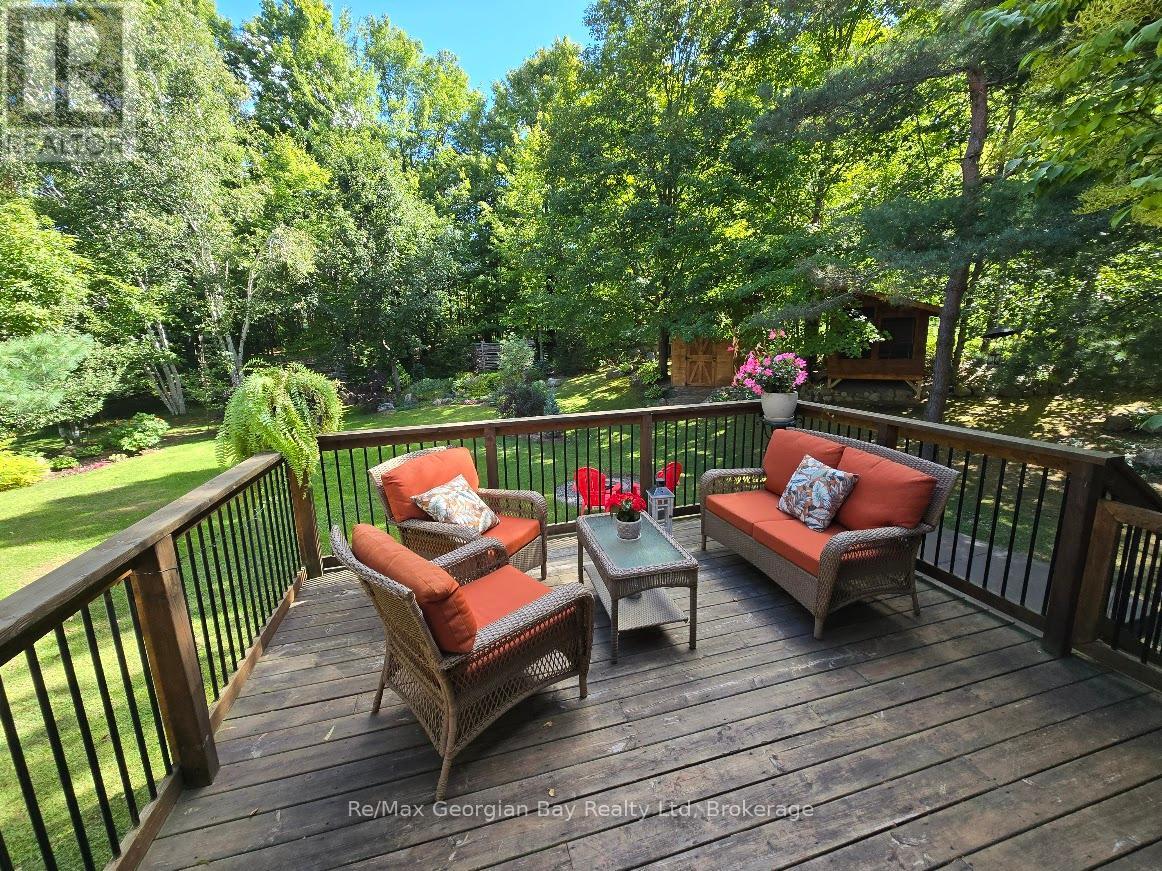 Photo 14 of 30 Sumac Crescent, Oromedonte ON