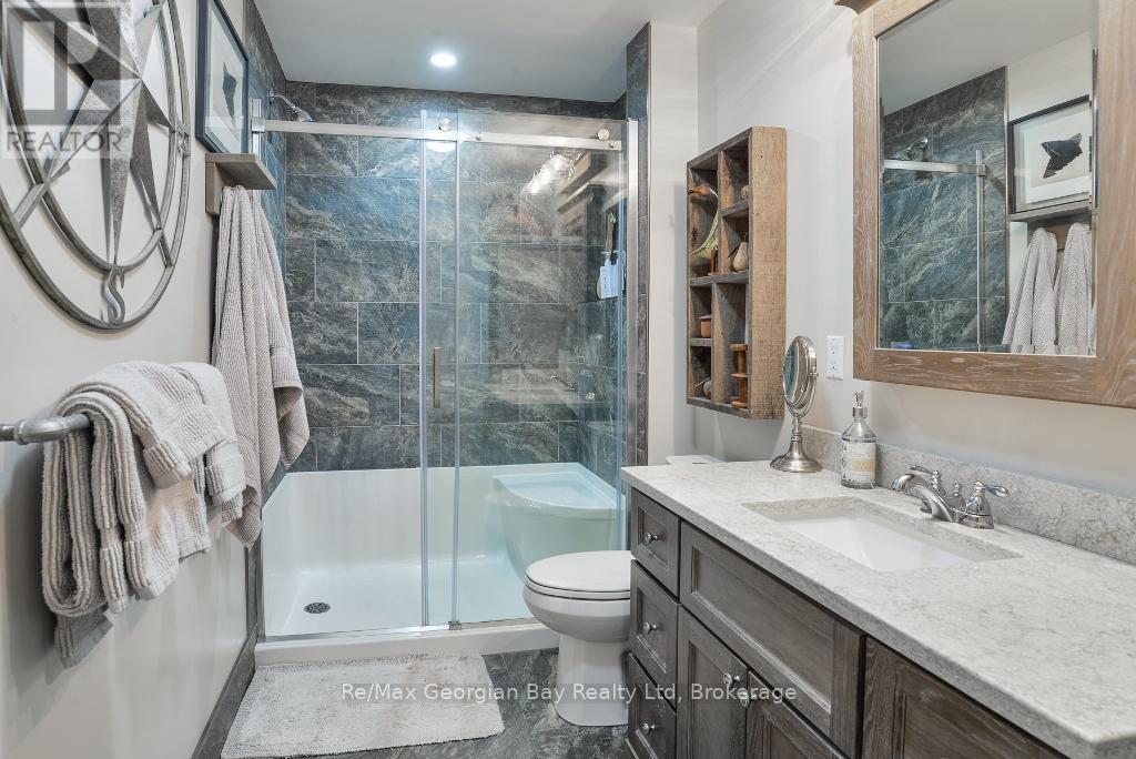 Photo 24 of 30 Sumac Crescent, Oromedonte ON