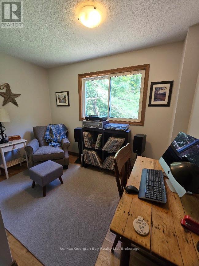 Photo 20 of 30 Sumac Crescent, Oromedonte ON
