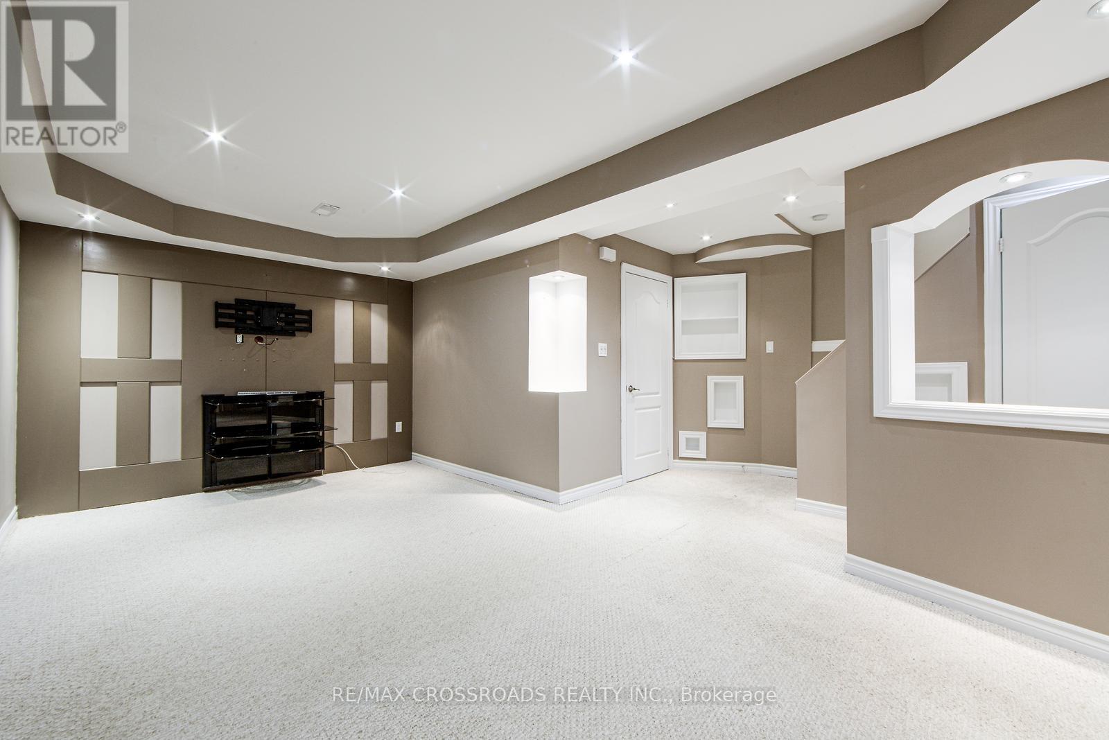 Photo 22 of 113 Bedale Crescent, Markham ON