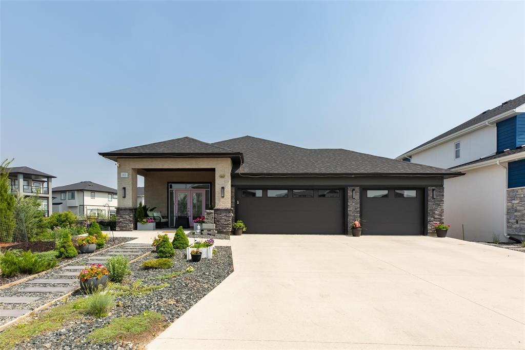 Photo 1 of 183 Valley Brook Road, Winnipeg MB