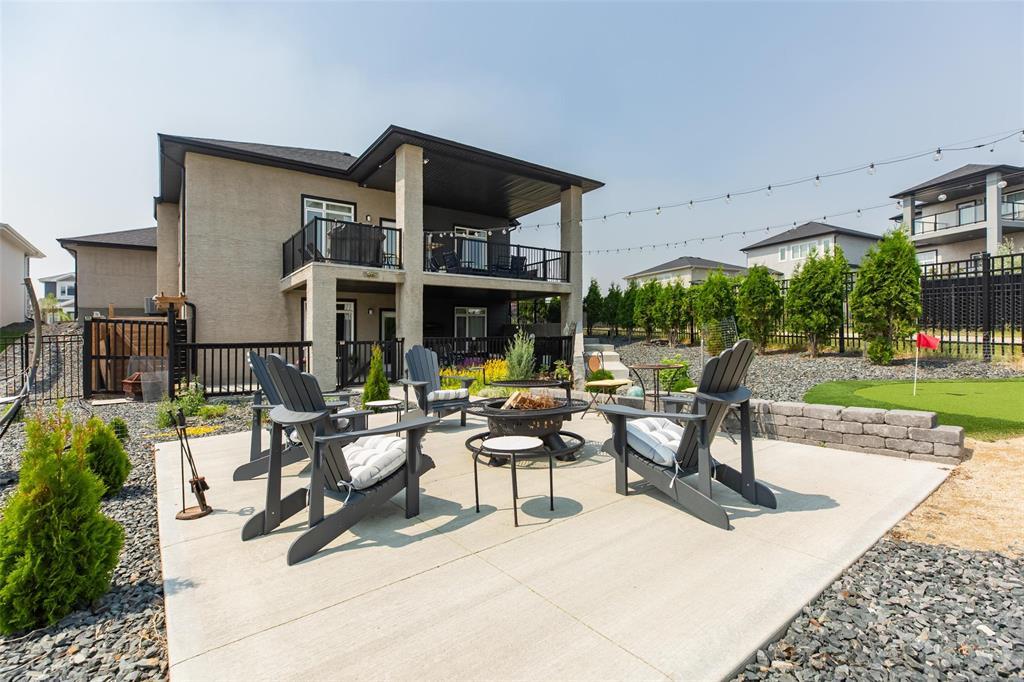 Photo 38 of 183 Valley Brook Road, Winnipeg MB