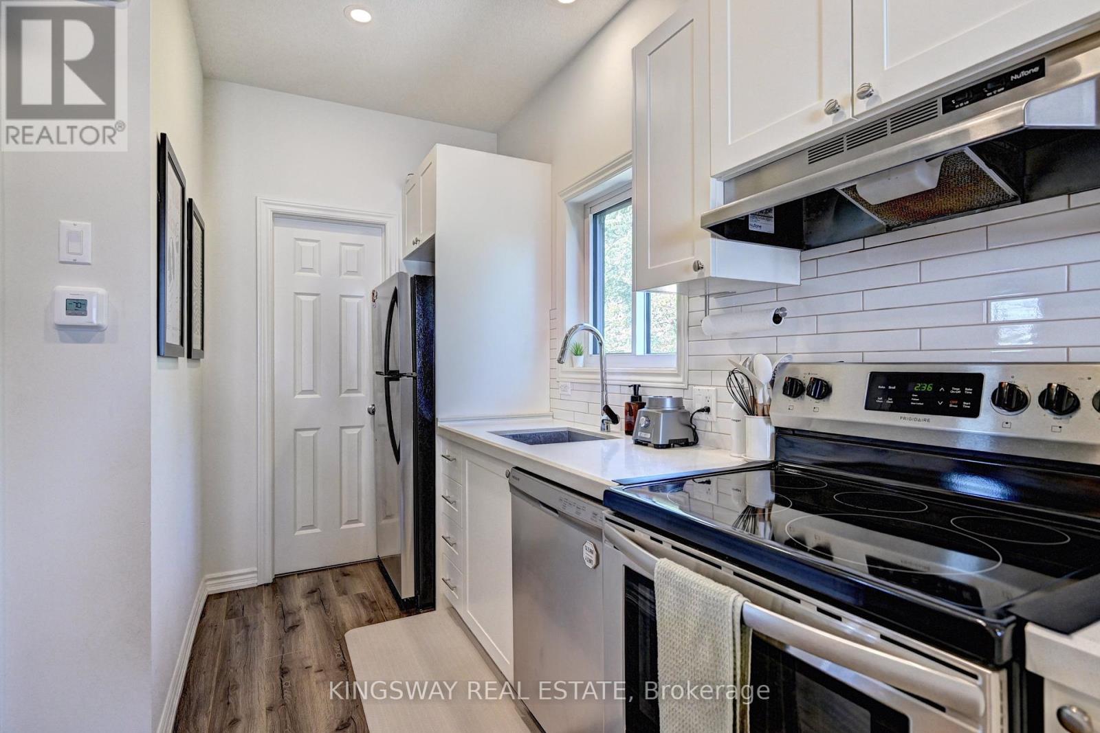 Photo 11 of 7 C 164 Heiman Street, Kitchener ON