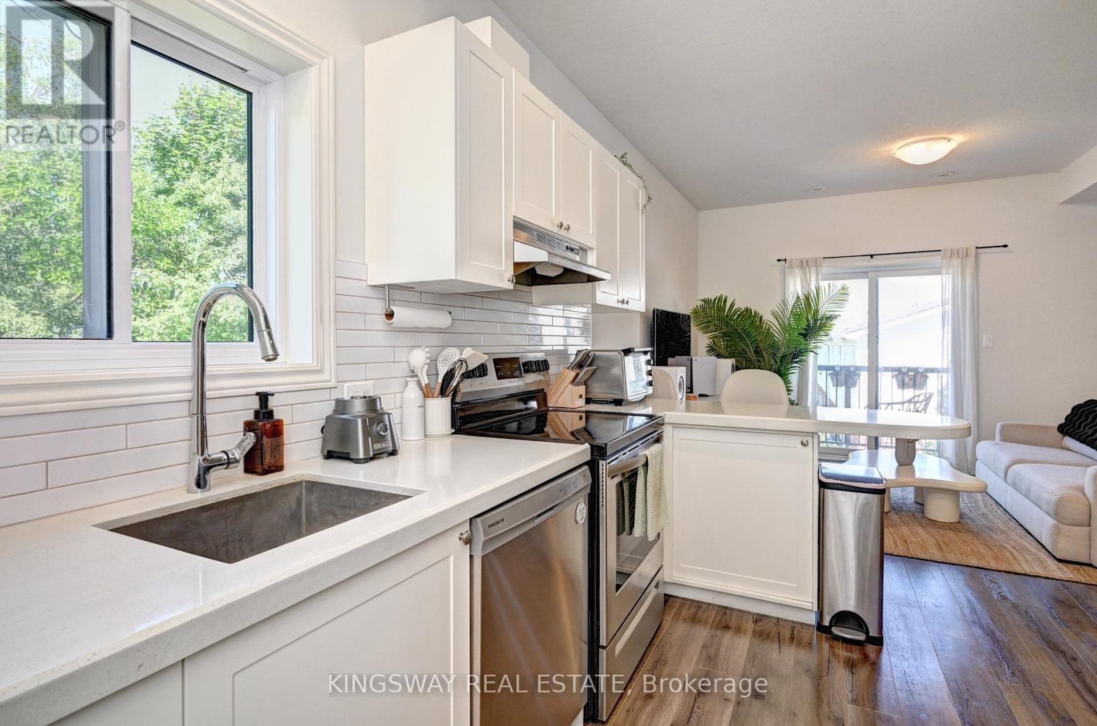 Photo 16 of 7 C 164 Heiman Street, Kitchener ON
