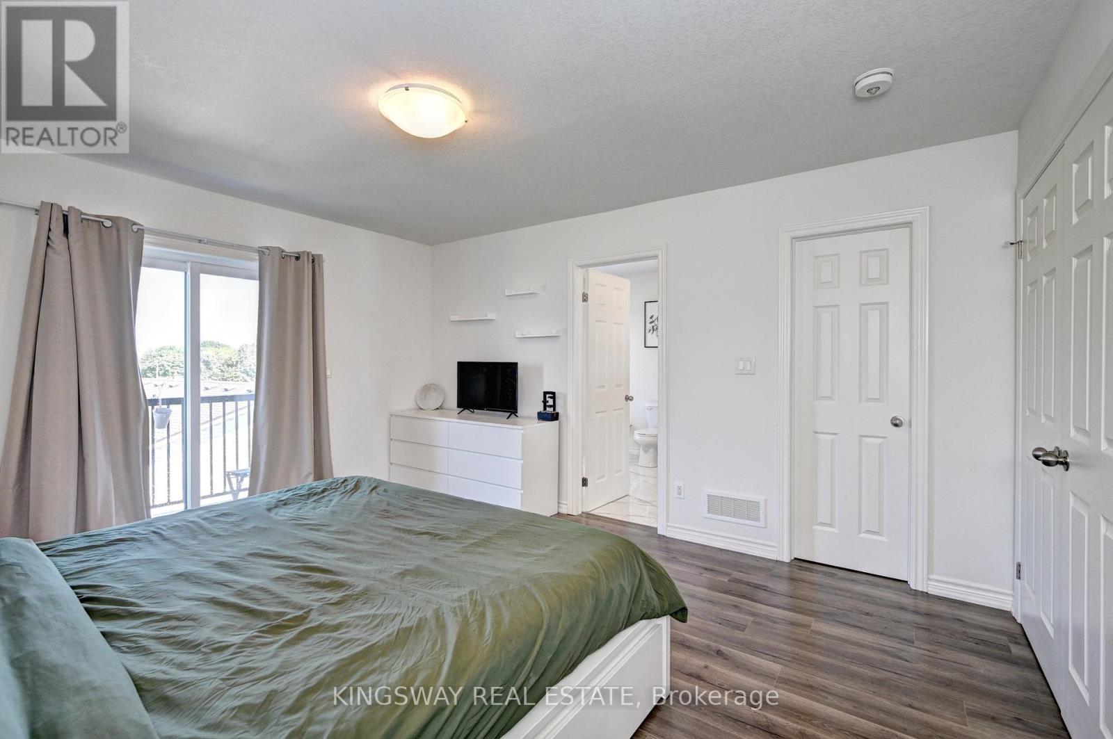 Photo 21 of 7 C 164 Heiman Street, Kitchener ON