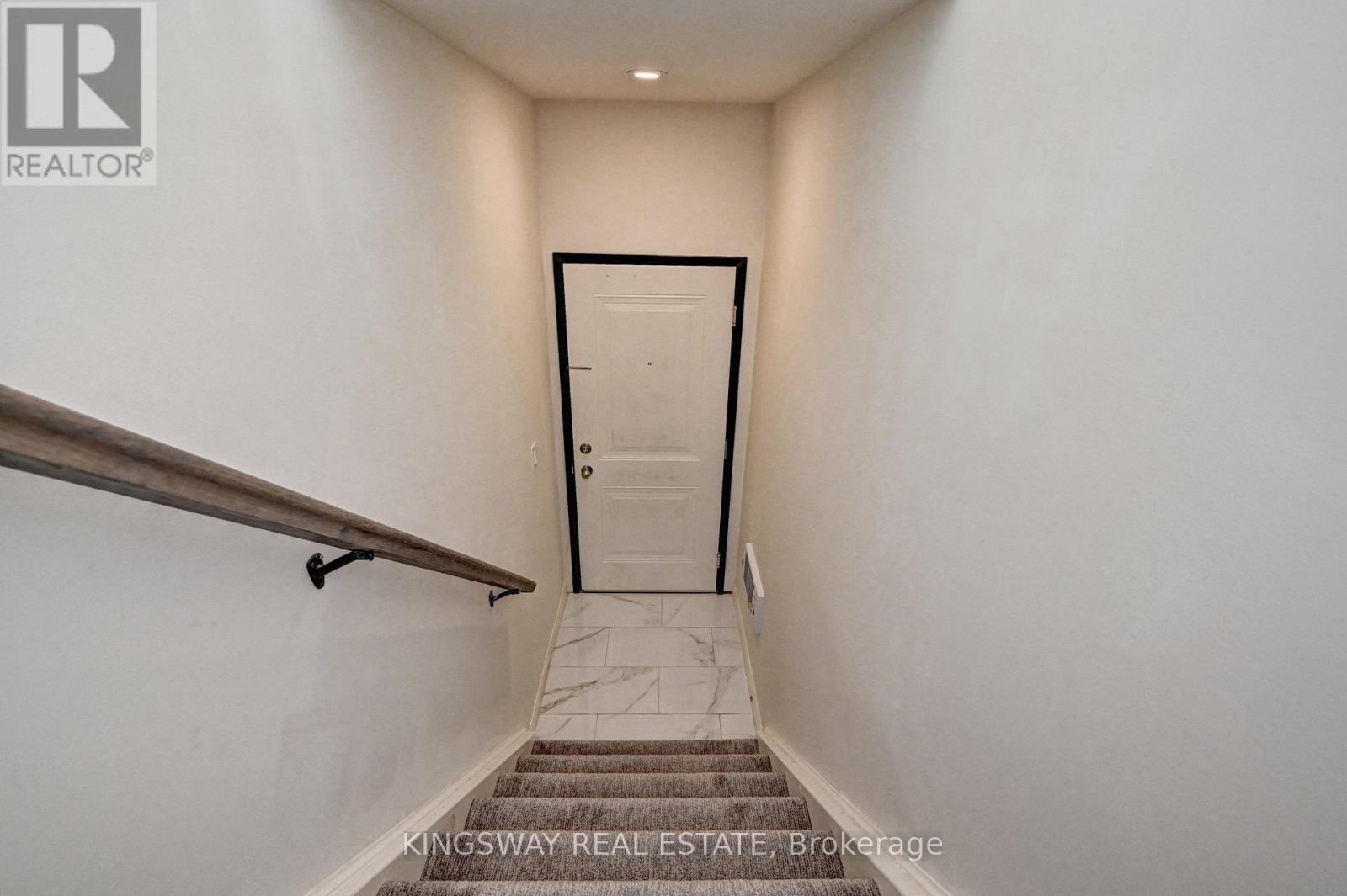 Photo 5 of 7 C 164 Heiman Street, Kitchener ON