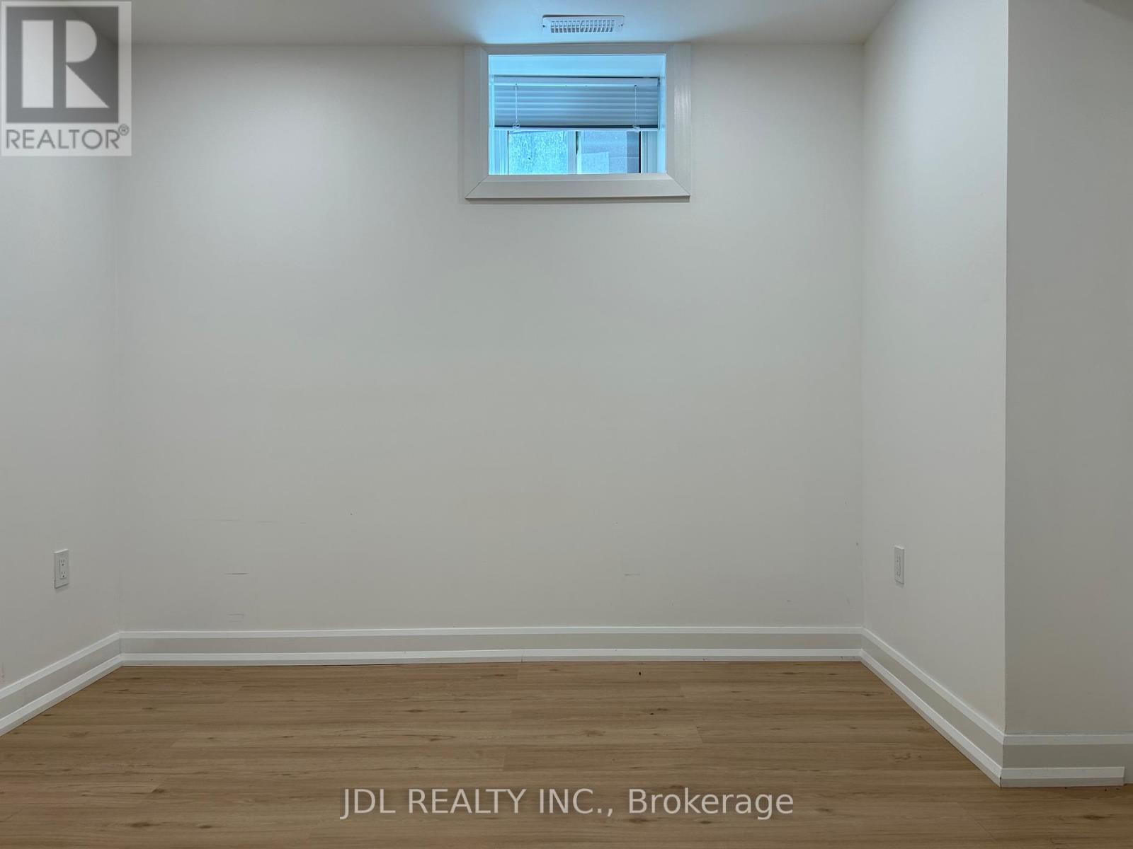 Photo 5 of Entire Bsmt 10 Coleridge Ave Avenue, Toronto ON