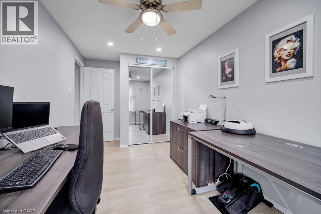 Photo 19 of 215 Glamis Road Unit 2, Cambridge ON