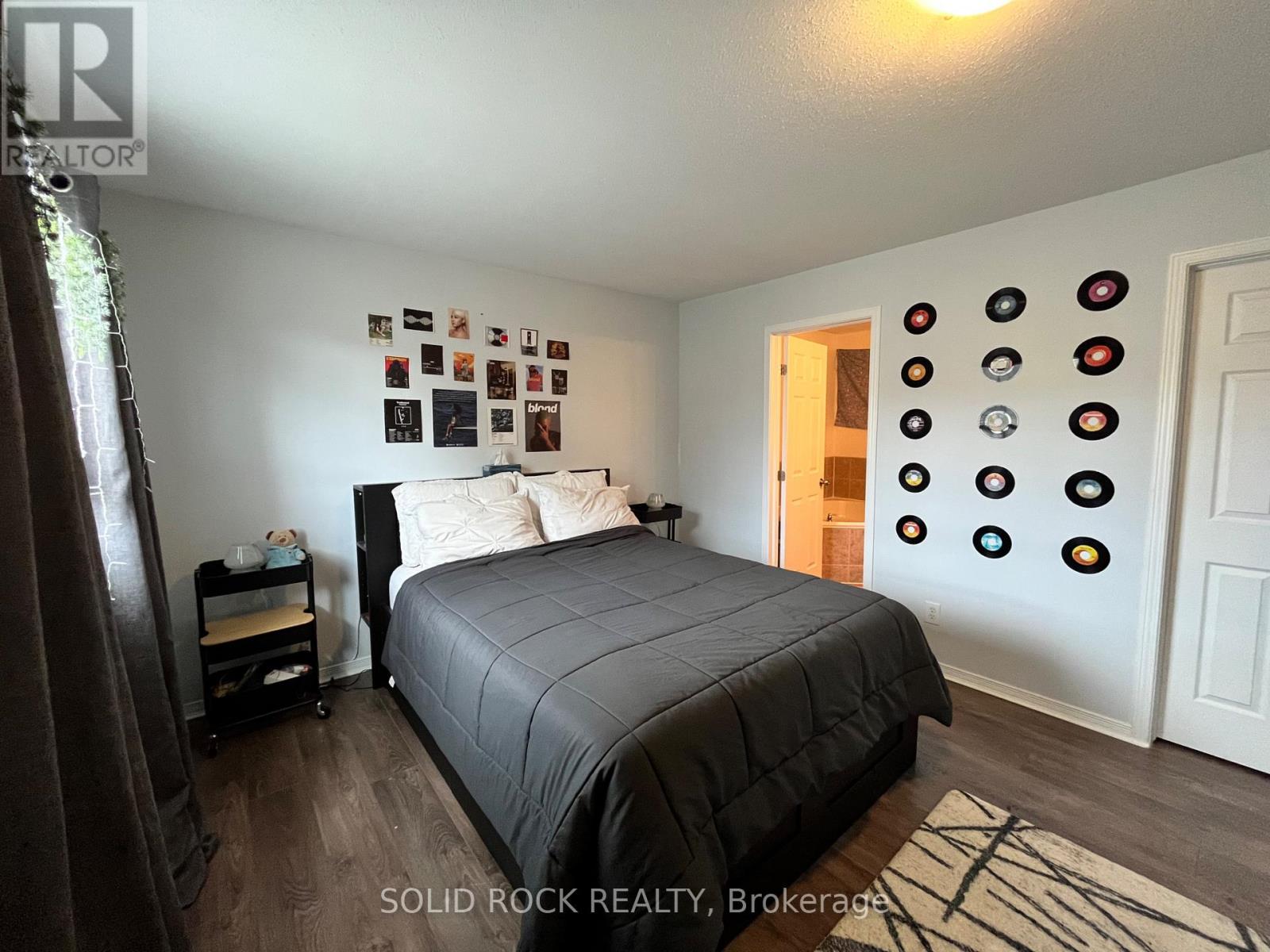 Photo 14 of 409 Amar Lane, Ottawa ON