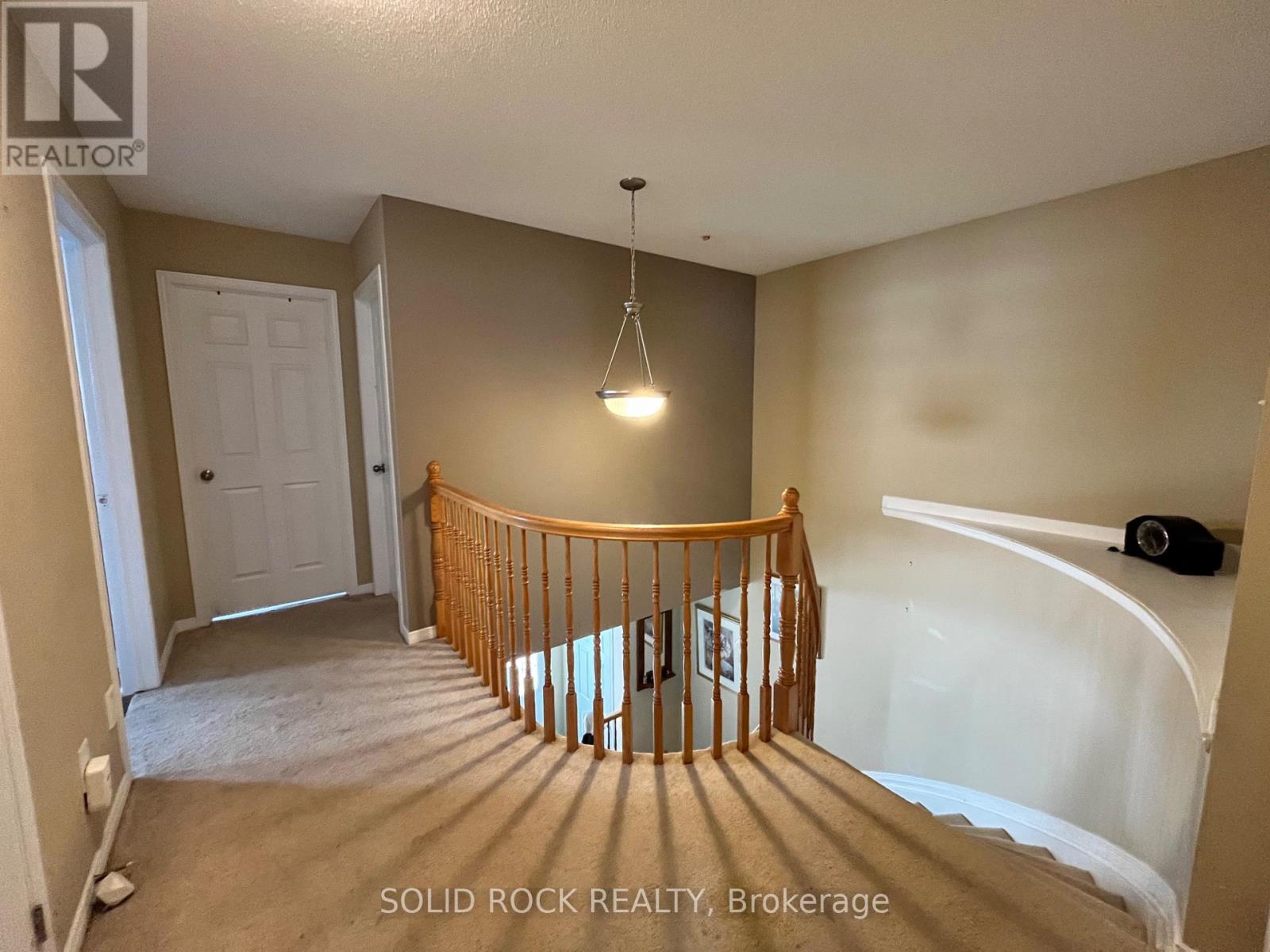 Photo 16 of 409 Amar Lane, Ottawa ON