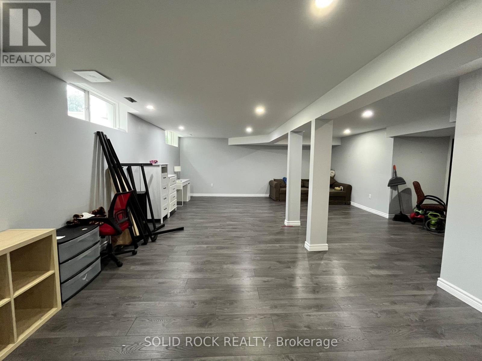 Photo 21 of 409 Amar Lane, Ottawa ON