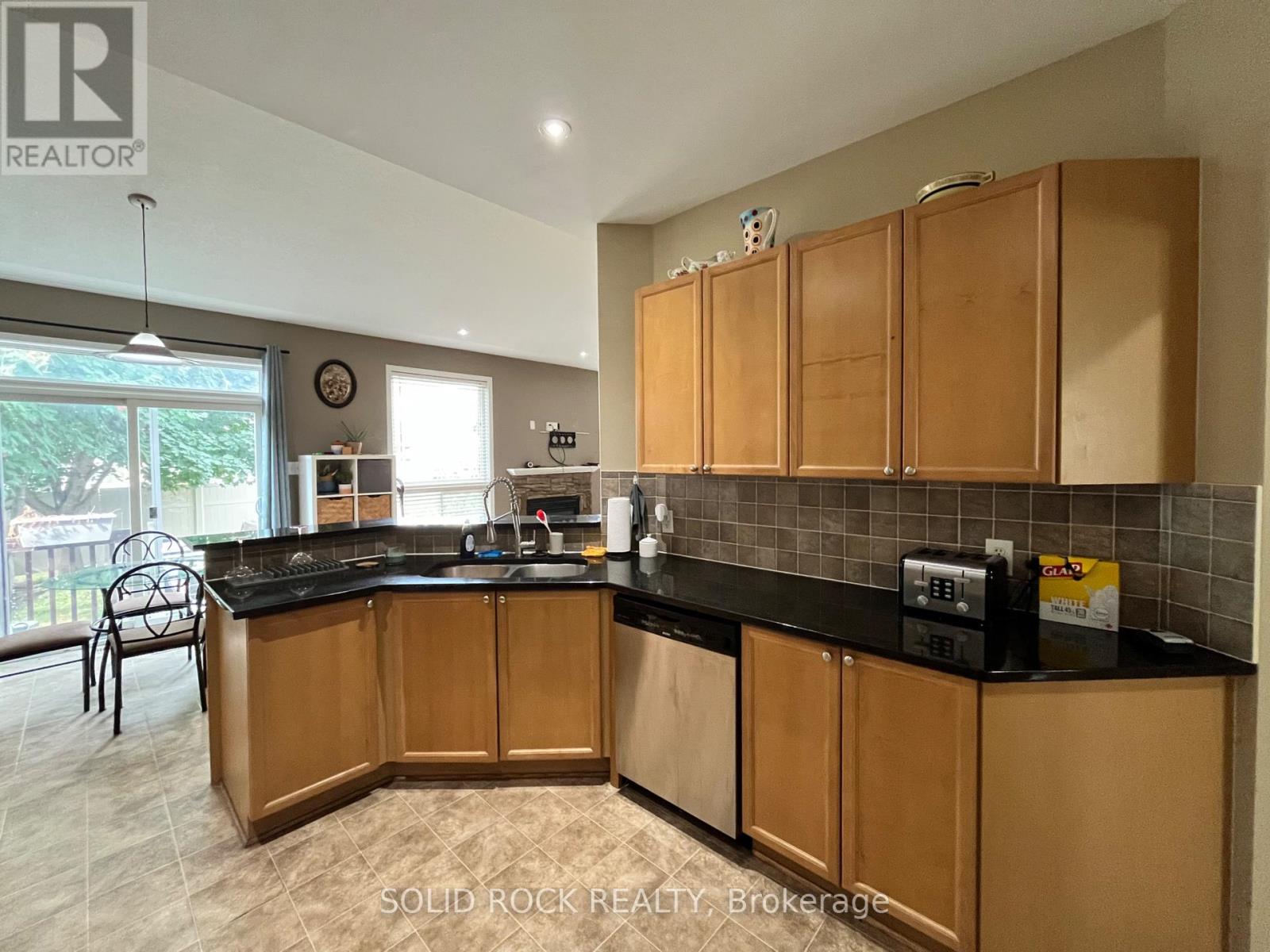 Photo 7 of 409 Amar Lane, Ottawa ON