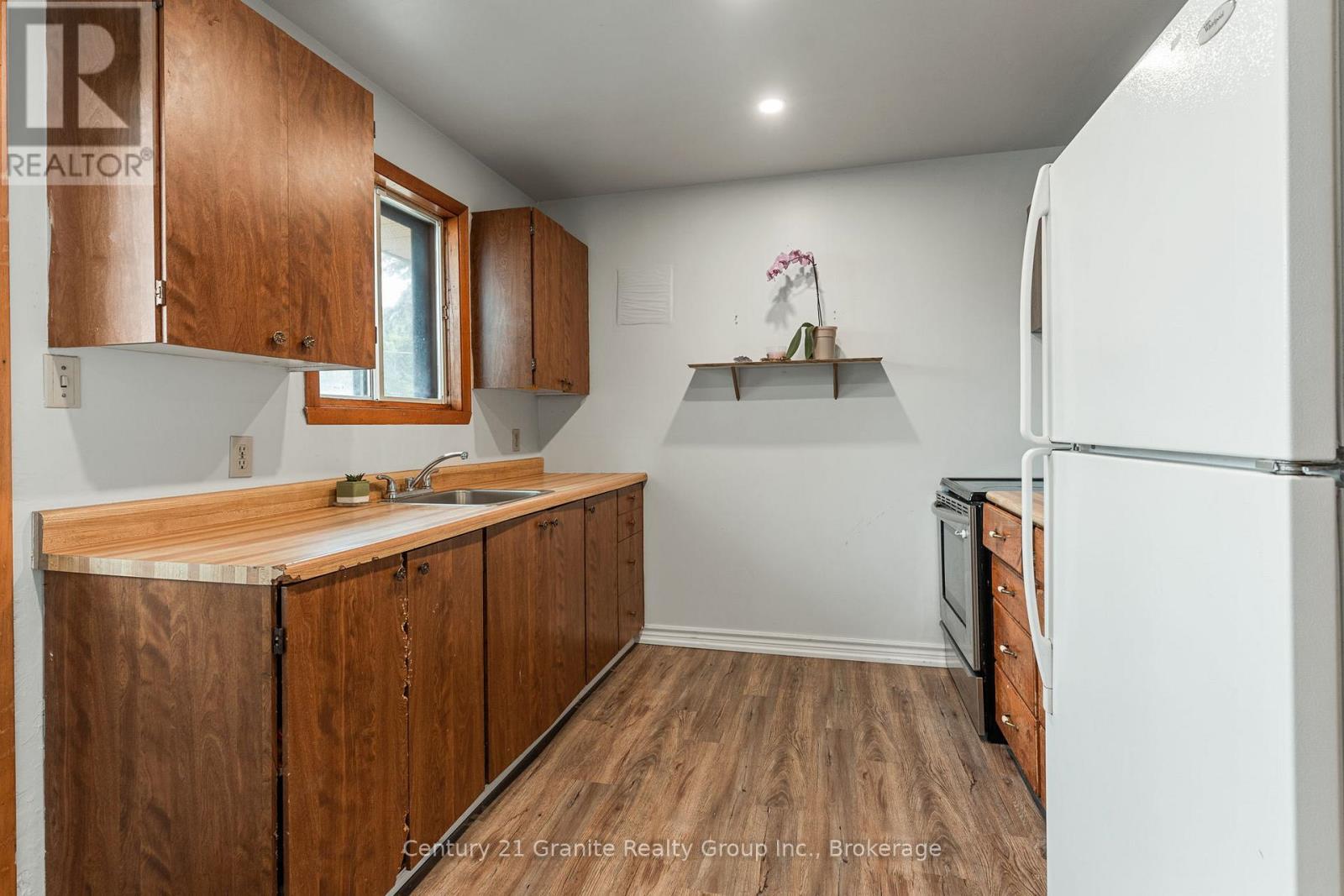 Photo 9 of 32 Cameron Road, Kawartha Lakes ON