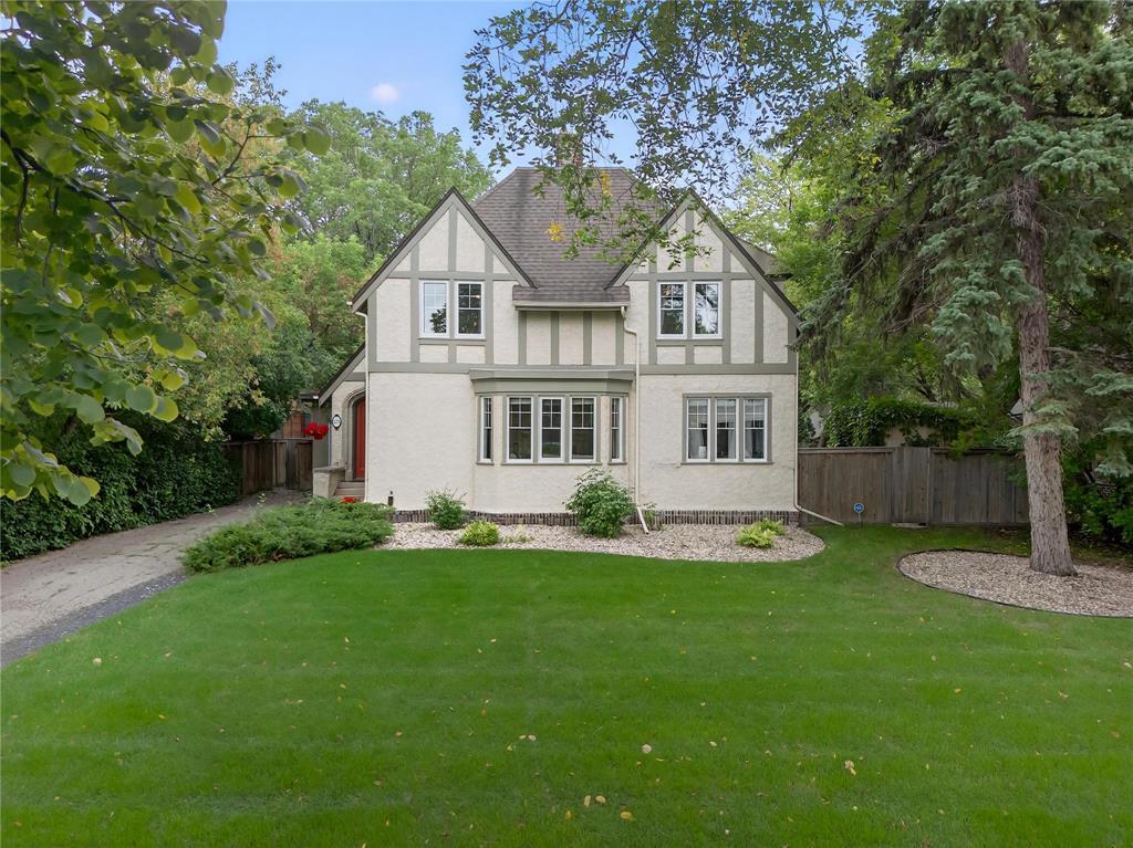 Photo 1 of 229 Lamont Boulevard, Winnipeg MB