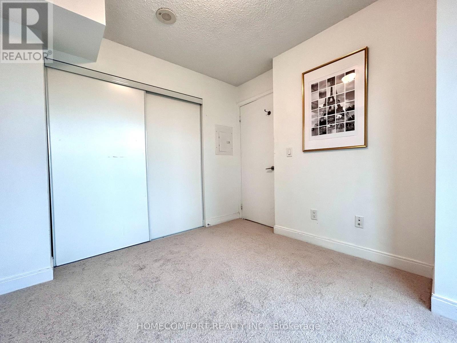Photo 10 of 823 238 Bonis Avenue, Toronto ON