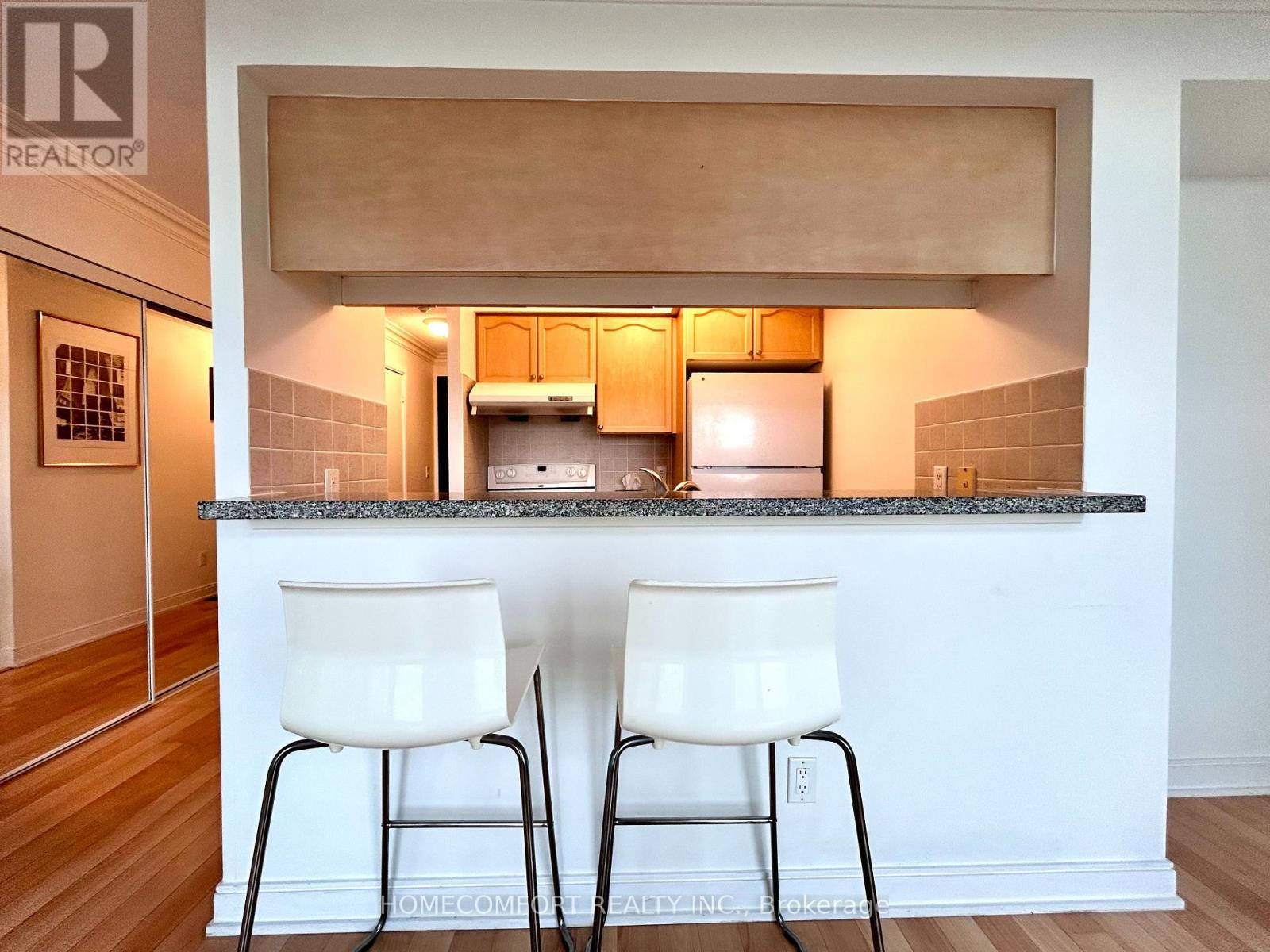 Photo 8 of 823 238 Bonis Avenue, Toronto ON