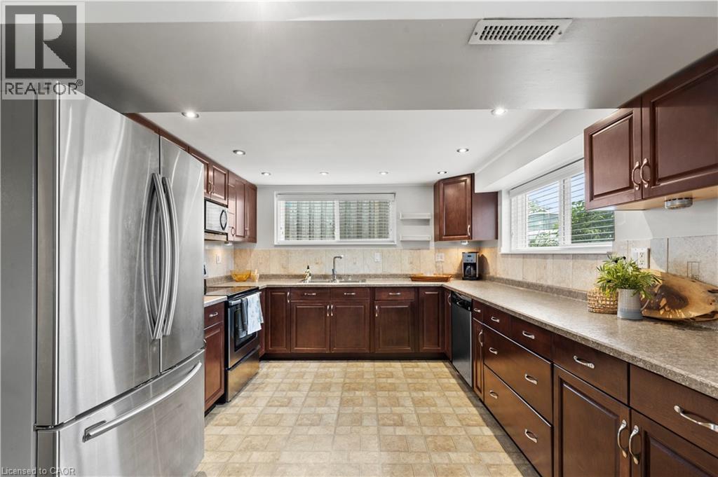 Photo 25 of 5 Lynwood Drive, Hamilton ON
