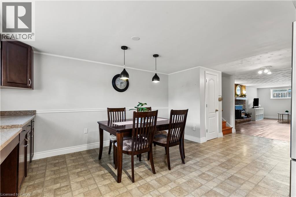 Photo 24 of 5 Lynwood Drive, Hamilton ON