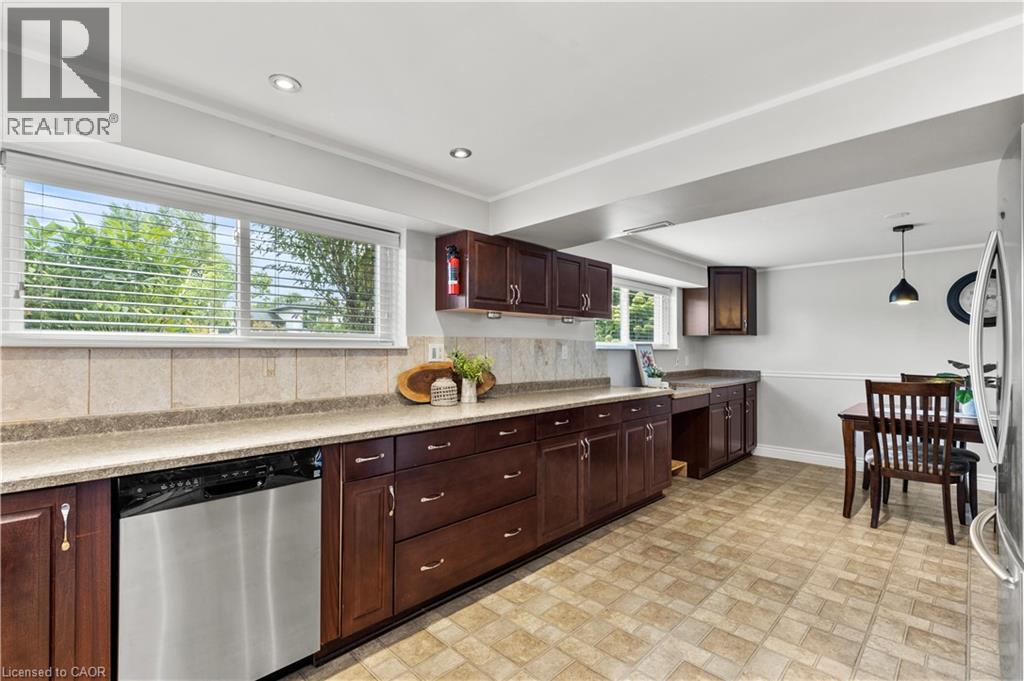 Photo 27 of 5 Lynwood Drive, Hamilton ON