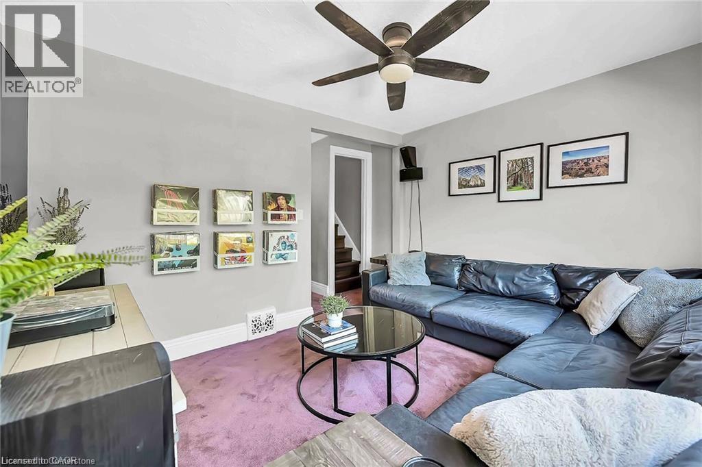 Photo 9 of 49 East Bend Avenue S, Hamilton ON