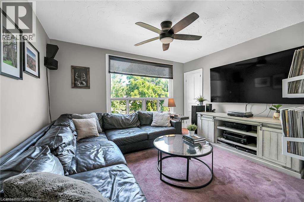 Photo 7 of 49 East Bend Avenue S, Hamilton ON
