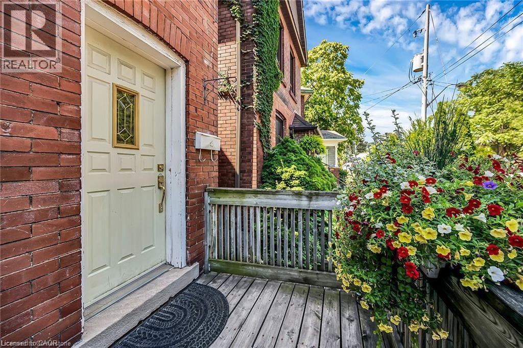 Photo 4 of 49 East Bend Avenue S, Hamilton ON