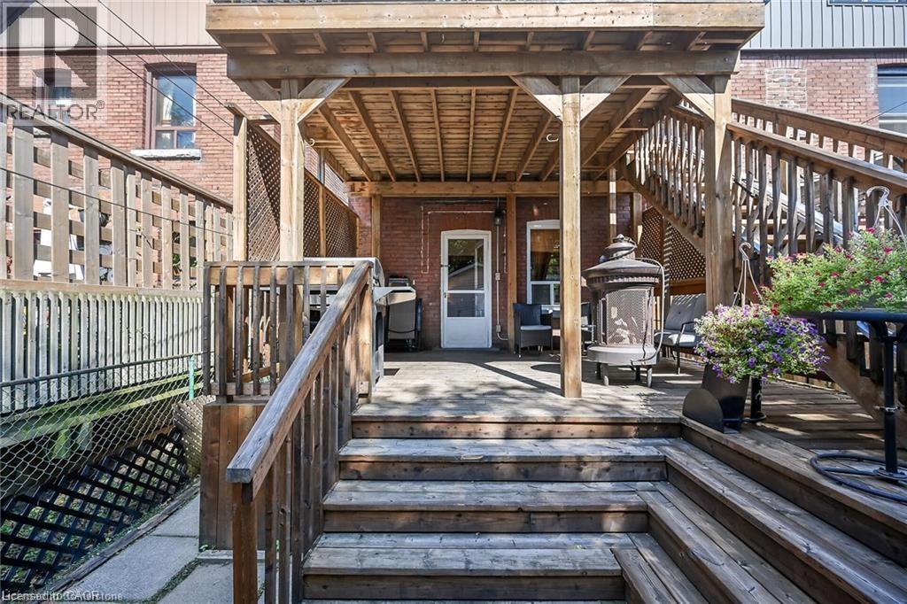 Photo 42 of 49 East Bend Avenue S, Hamilton ON