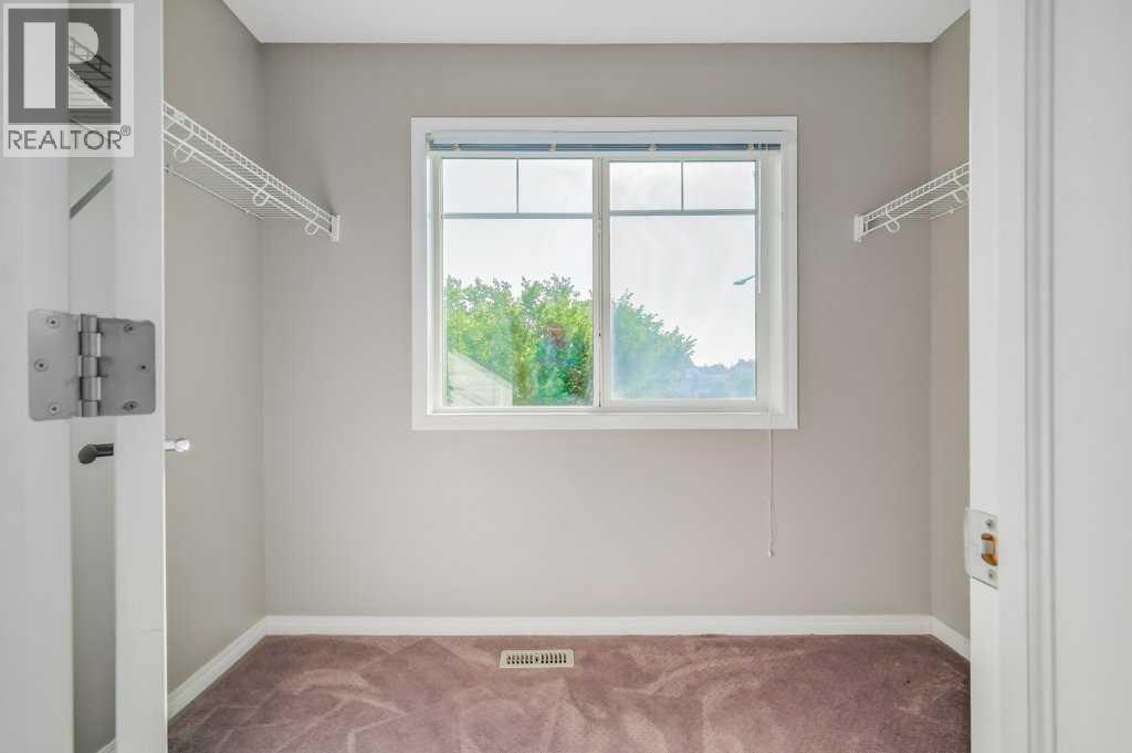 Single Family House for Sale in  Everridge Gardens SW Evergreen Calgary 