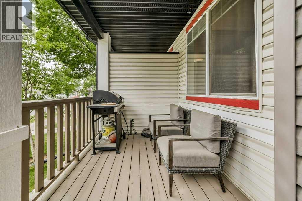 Single Family House for Sale in  Everridge Gardens SW Evergreen Calgary 