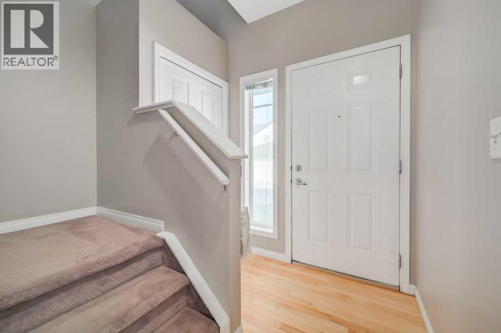 Single Family House for Sale in  Everridge Gardens SW Evergreen Calgary 