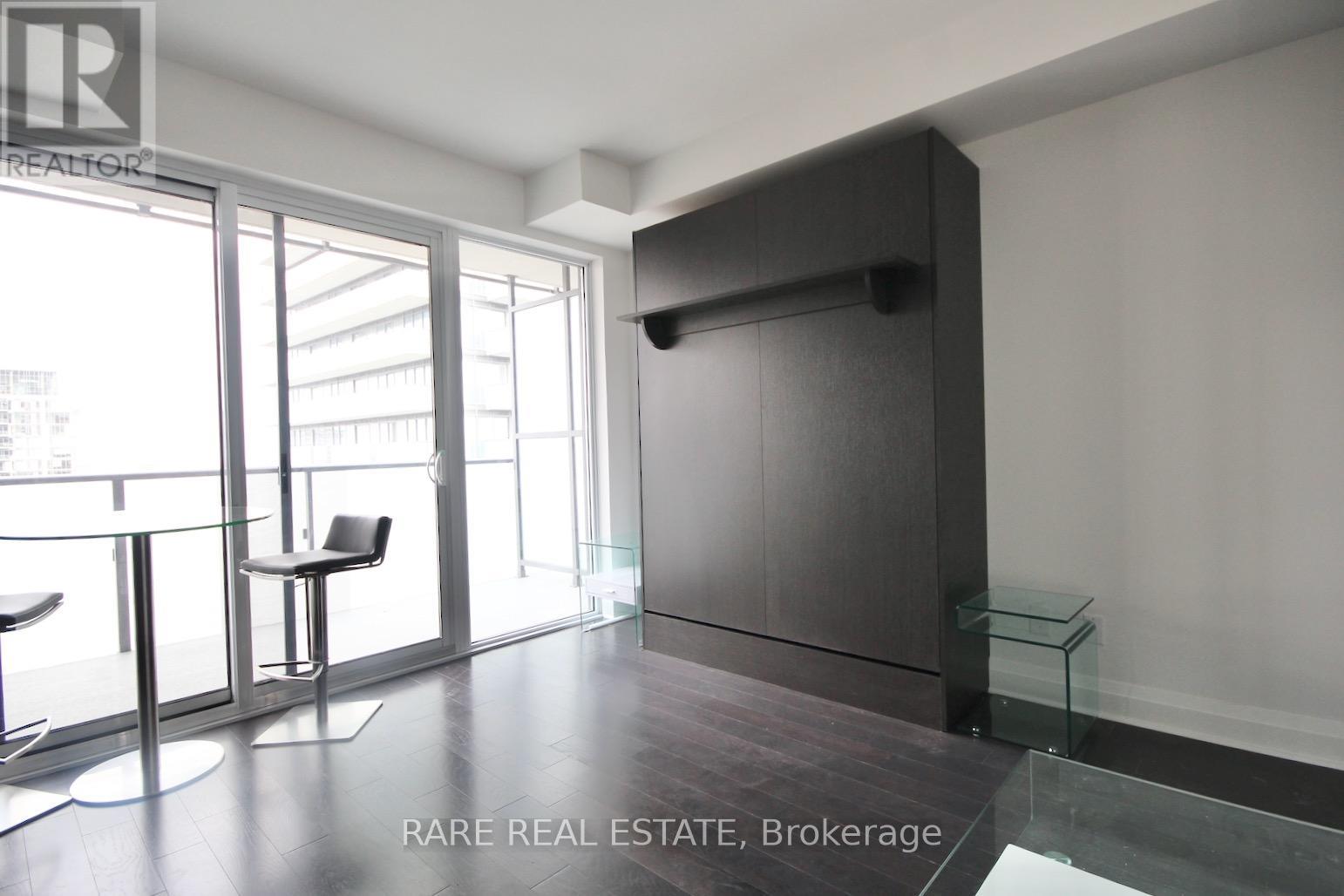 Photo 4 of 3110 65 St Mary Street, Toronto ON