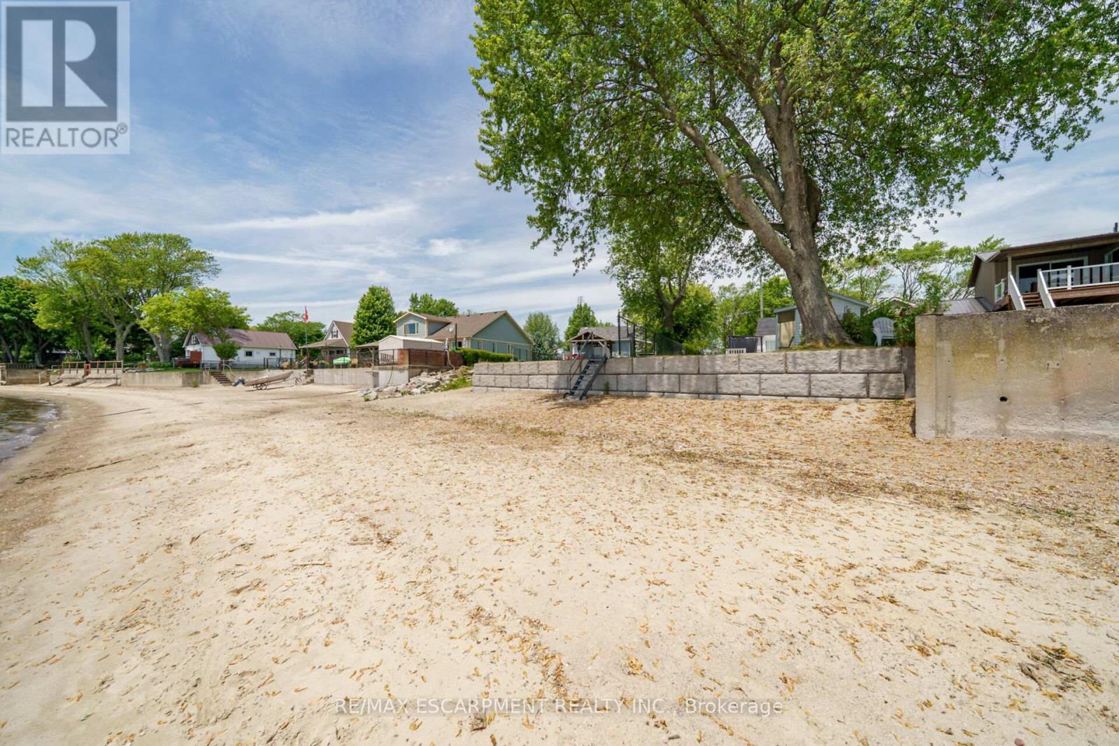 Photo 31 of 976 Lakeshore Road, Haldimand ON