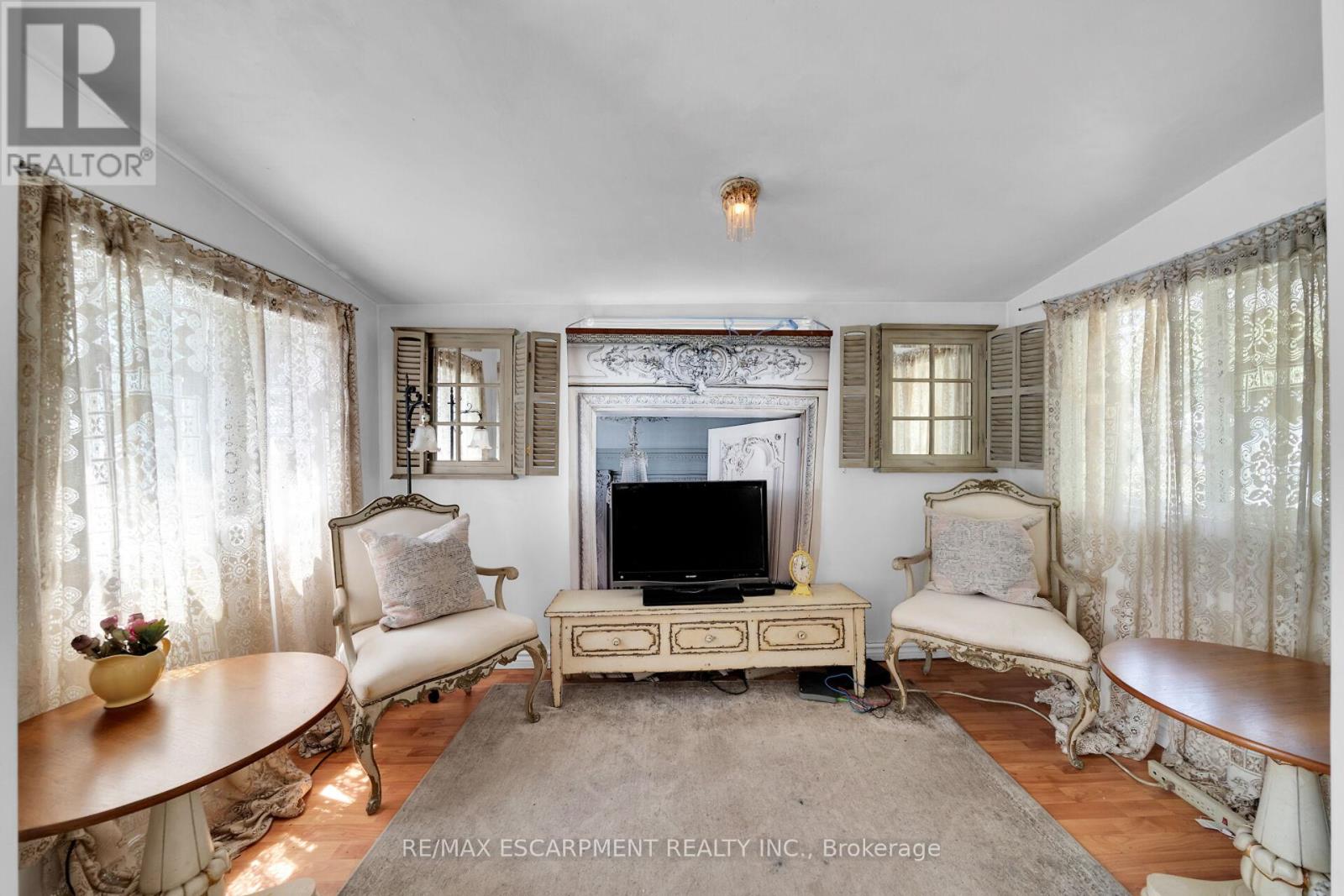 Photo 12 of 976 Lakeshore Road, Haldimand ON