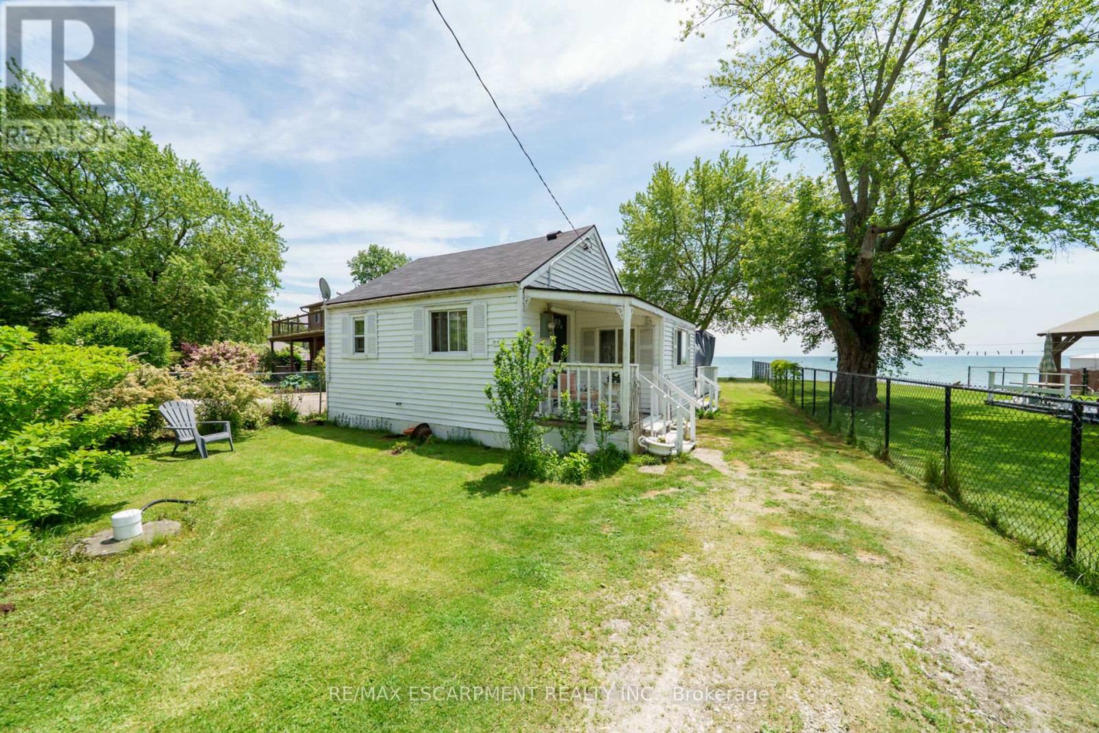 Photo 7 of 976 Lakeshore Road, Haldimand ON