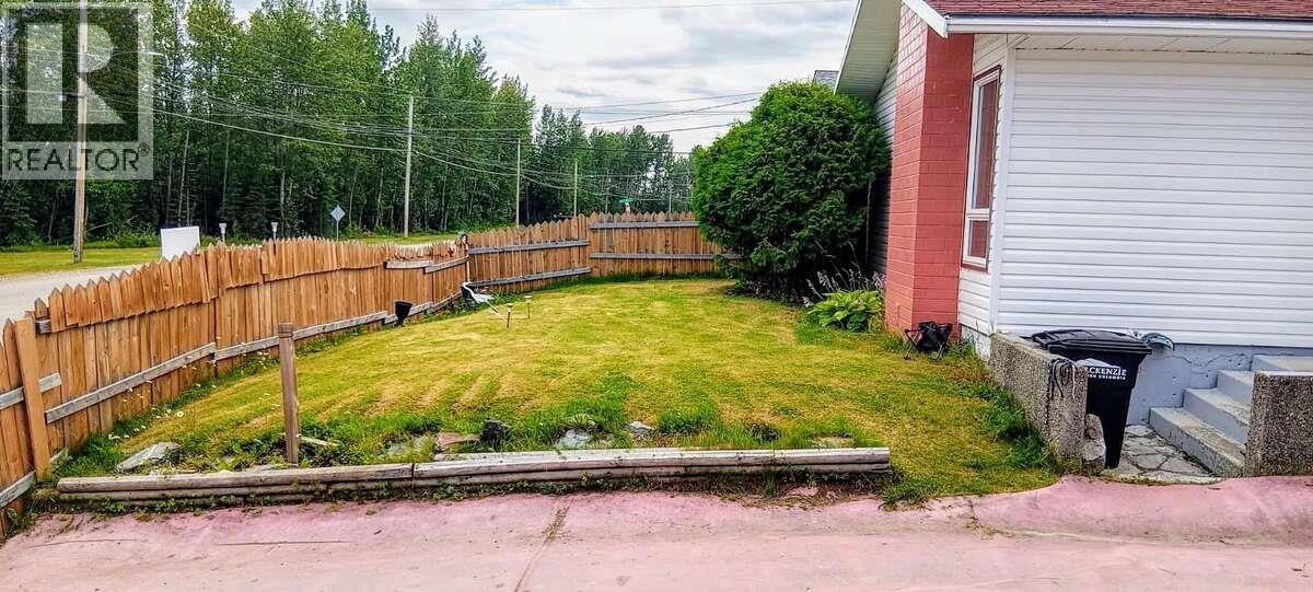 257 CENTENNIAL DRIVE, Mackenzie