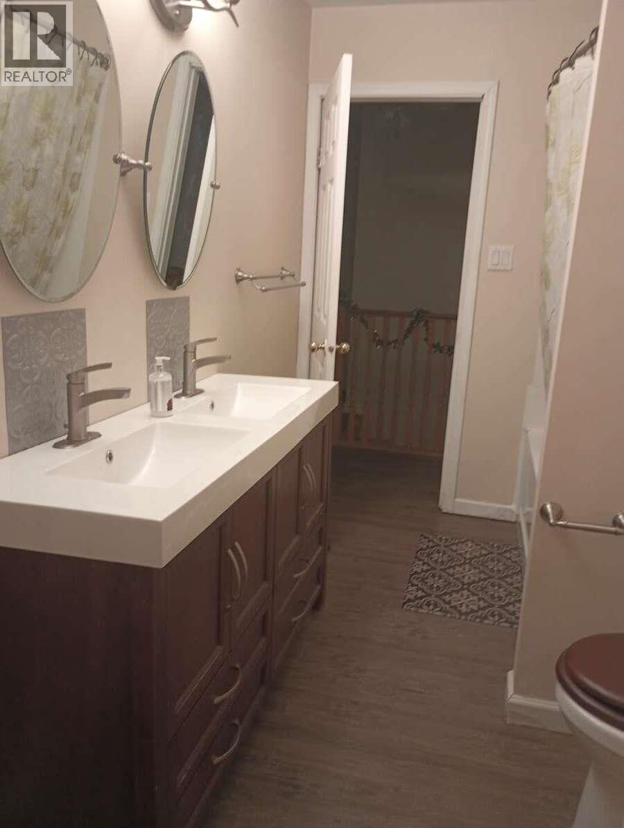 257 CENTENNIAL DRIVE, Mackenzie