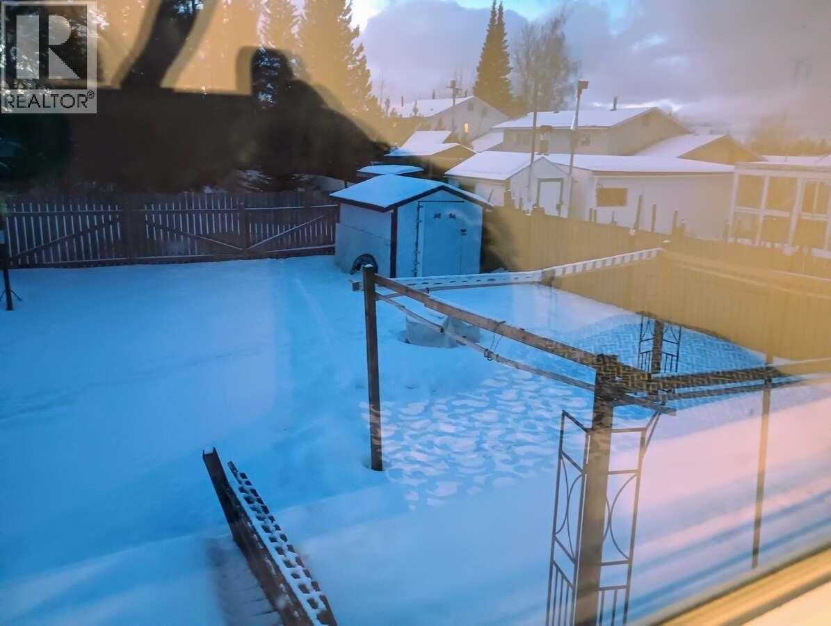 257 CENTENNIAL DRIVE, Mackenzie