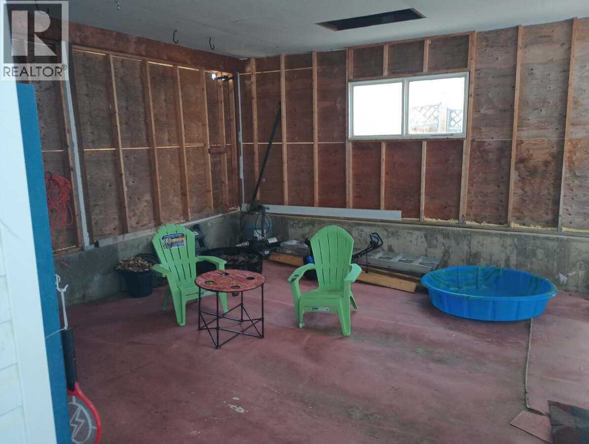 257 CENTENNIAL DRIVE, Mackenzie