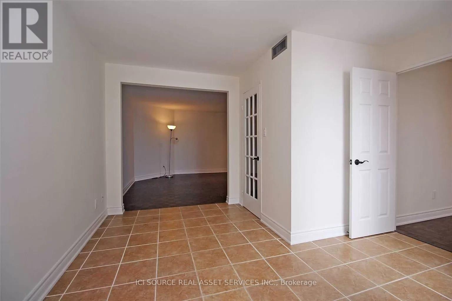 Photo 4 of 701 5795 Yonge Street, Toronto ON