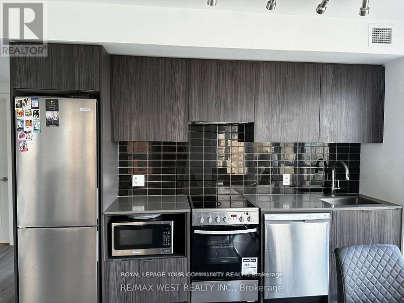 Photo 6 of 2411 395 Bloor Street, Toronto ON