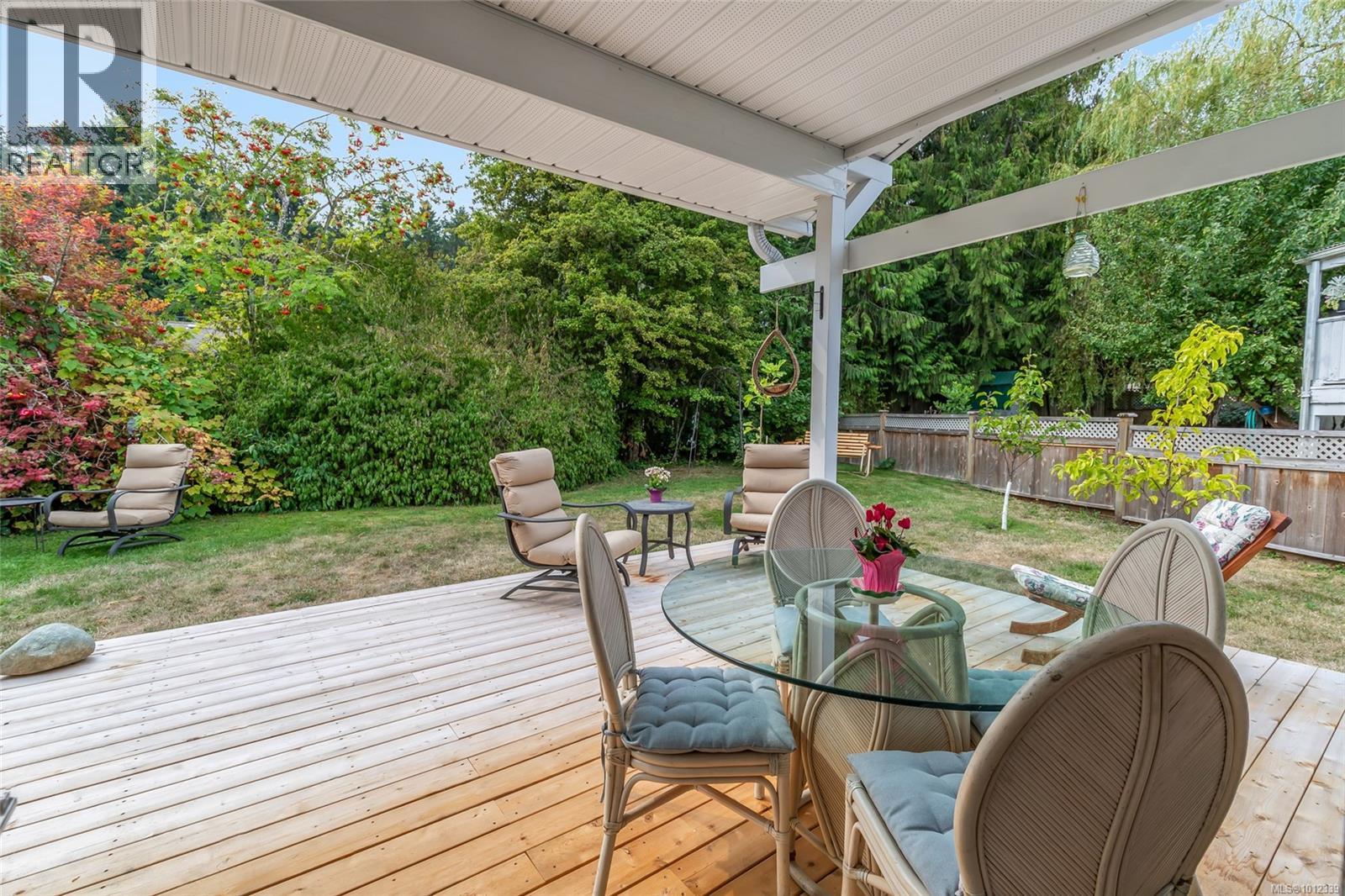 Photo 34 of 228 Potlatch St, Parksville BC
