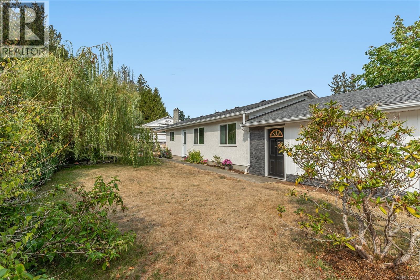 Photo 41 of 228 Potlatch St, Parksville BC