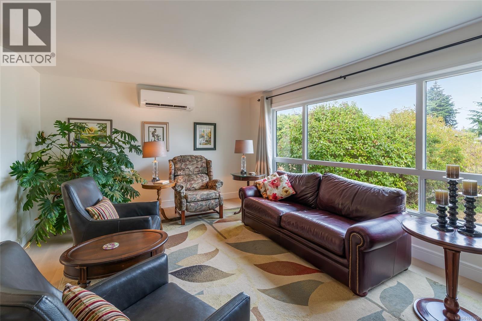 Photo 3 of 228 Potlatch St, Parksville BC