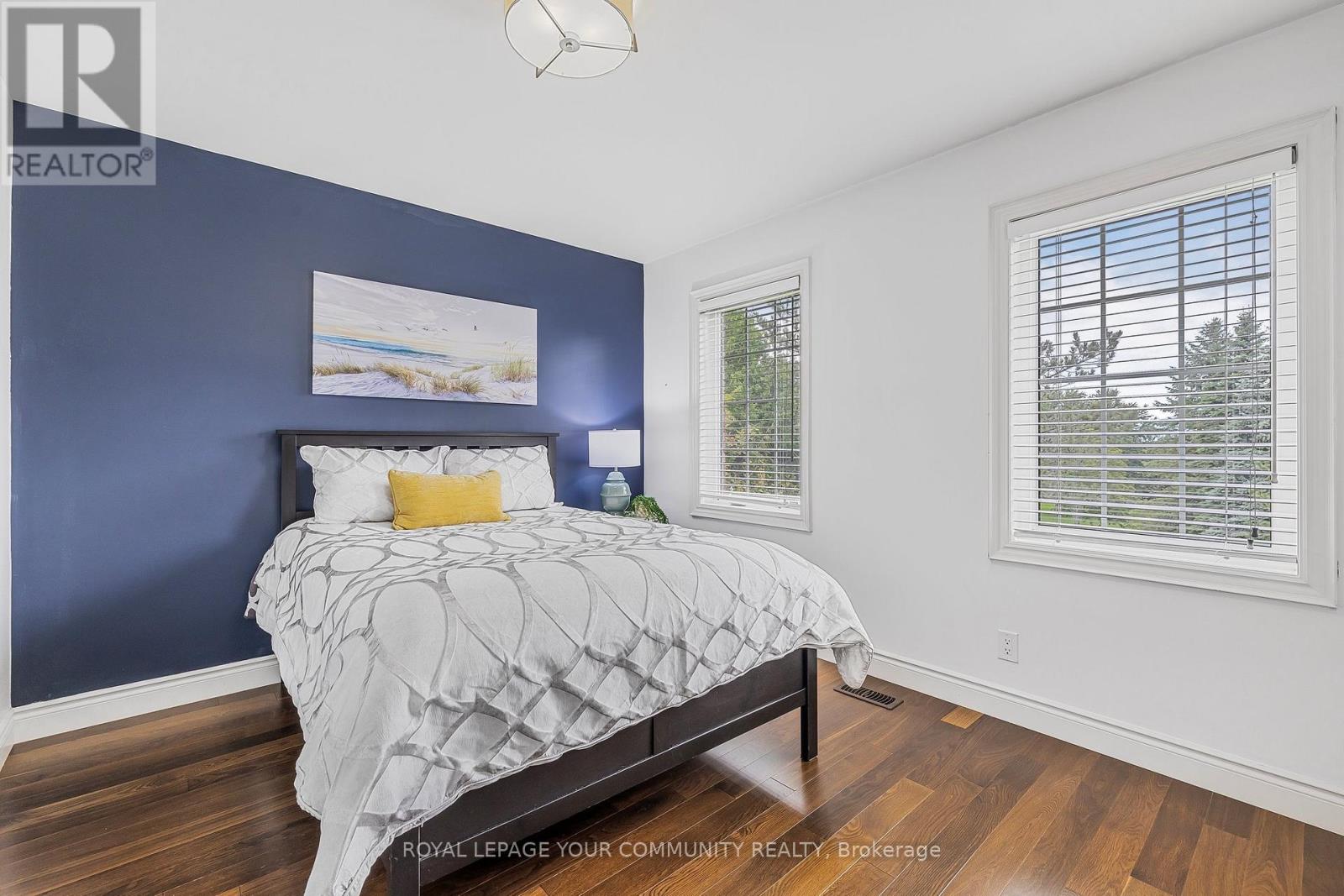 Photo 15 of 1189 Kingdale Road, Newmarket ON