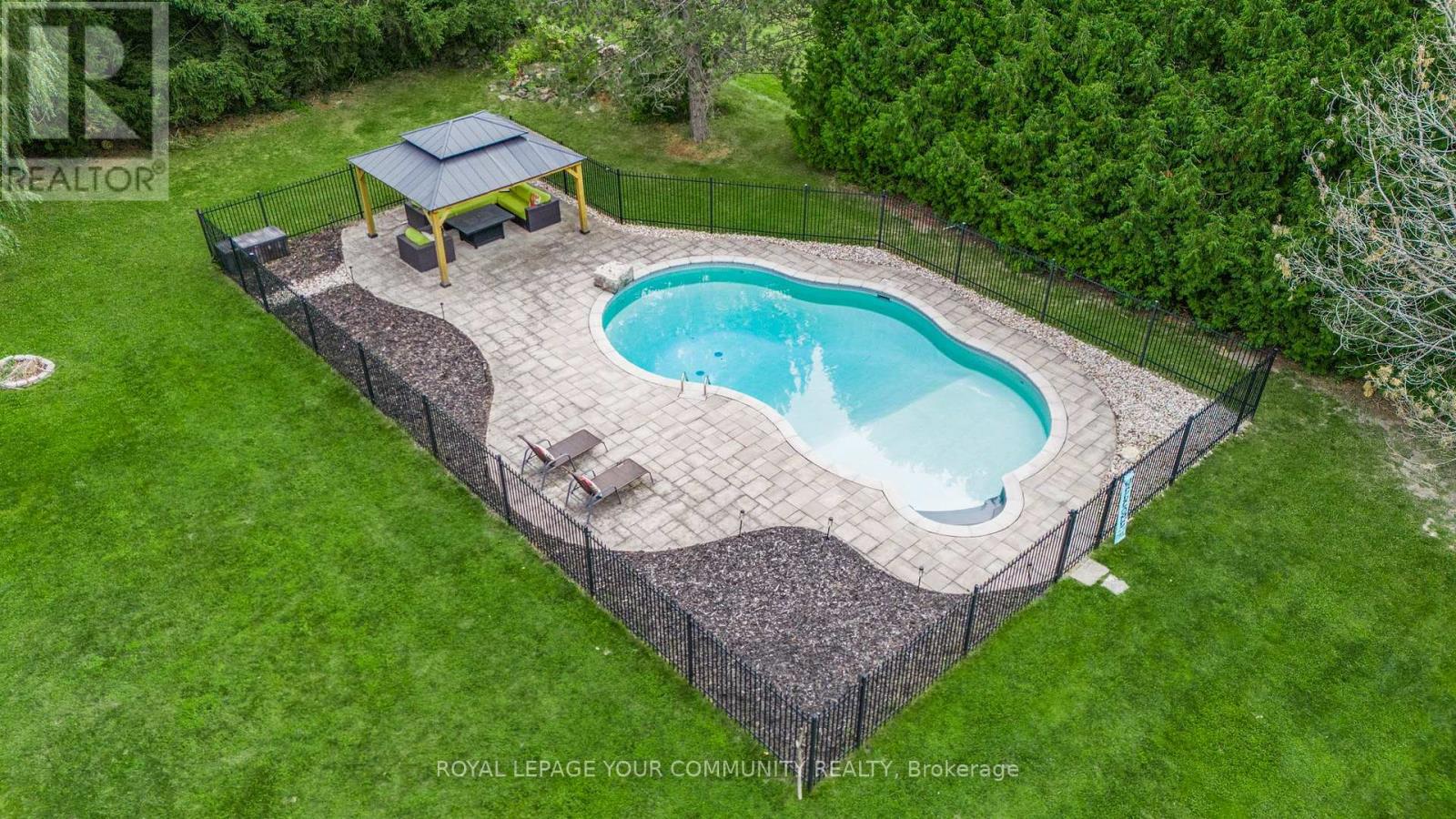 Photo 36 of 1189 Kingdale Road, Newmarket ON