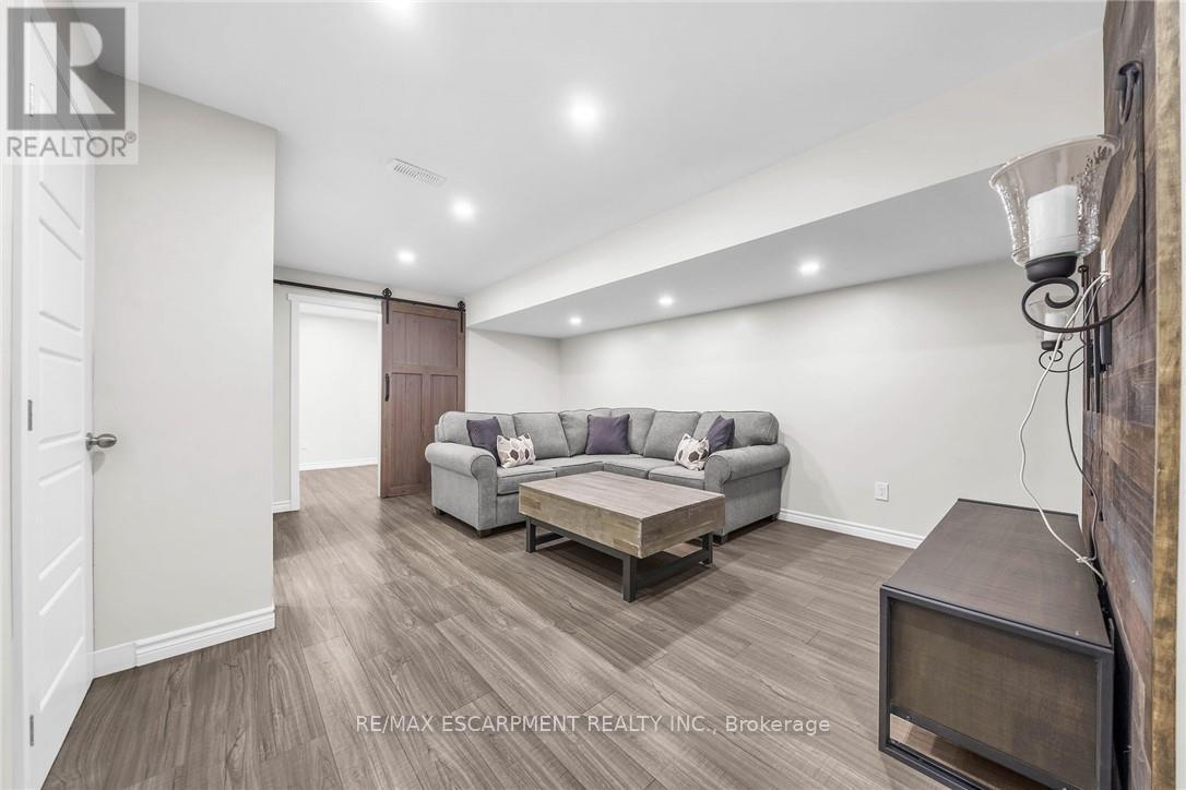 Photo 26 of 25 70 Plains Road W, Burlington ON