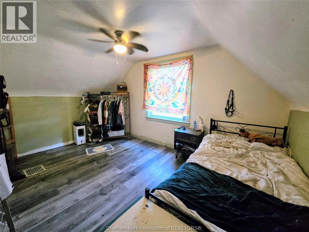 Photo 15 of 74 Sunnyside Avenue, Chatham ON